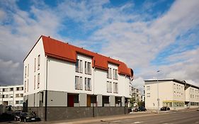 New Apartment W/Wifi & Car Park